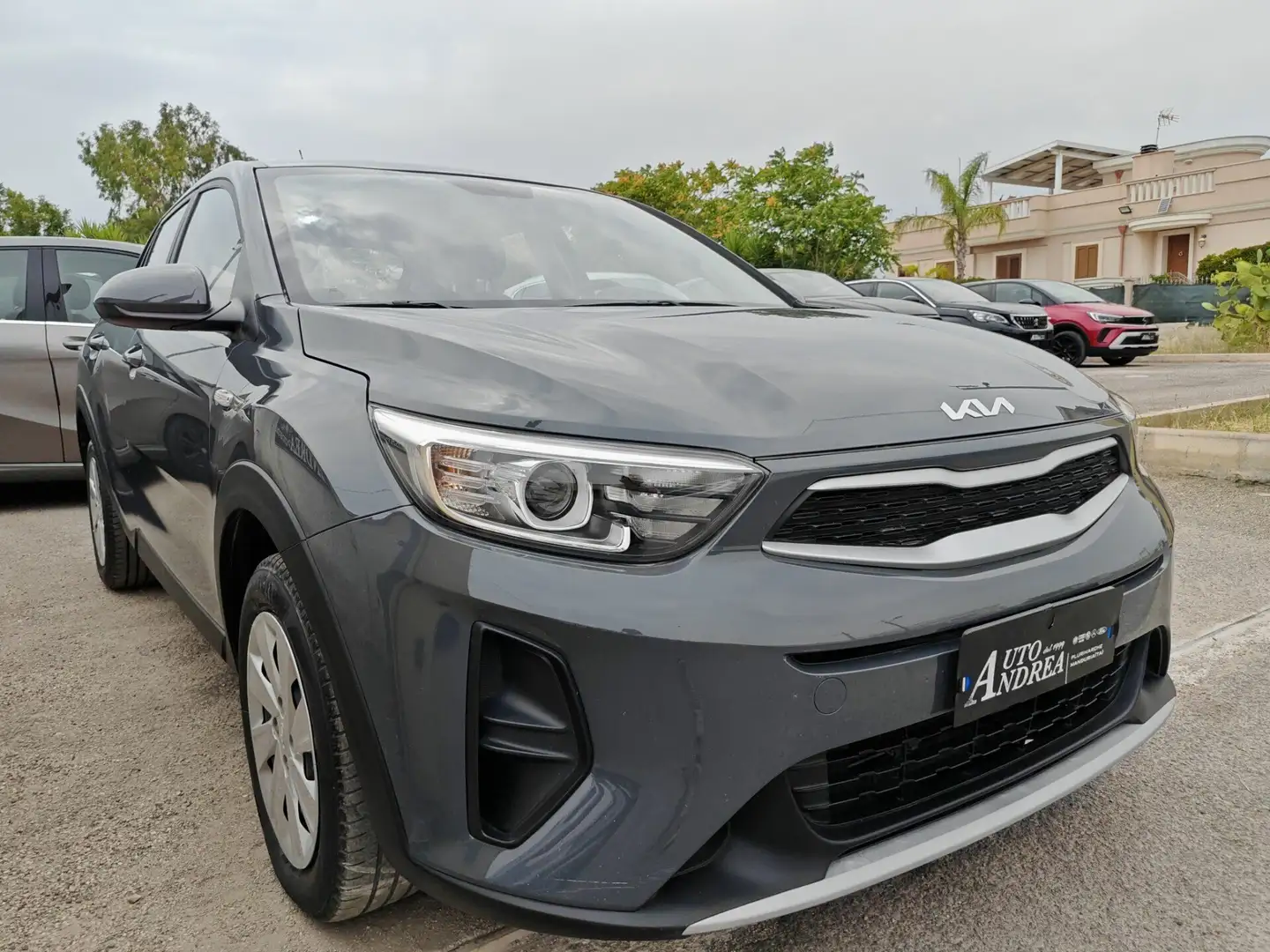 Kia Stonic Kia Stonic 1.2 DPI Urban Navig Cruise 2022 Grigio - 2