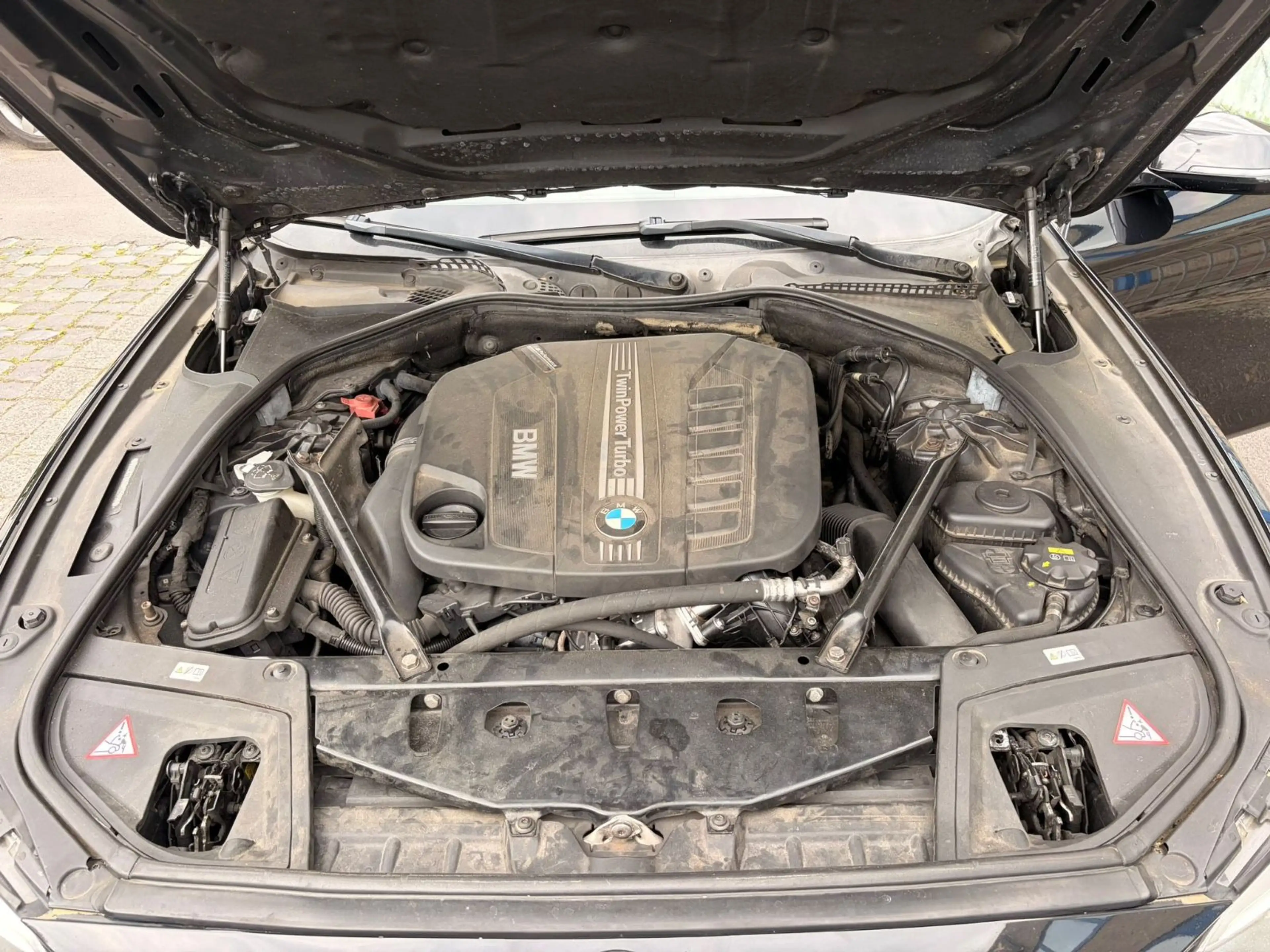 BMW 530 d xDrive Touring  Automatik / Navi/Pano/EU6 — photo 20