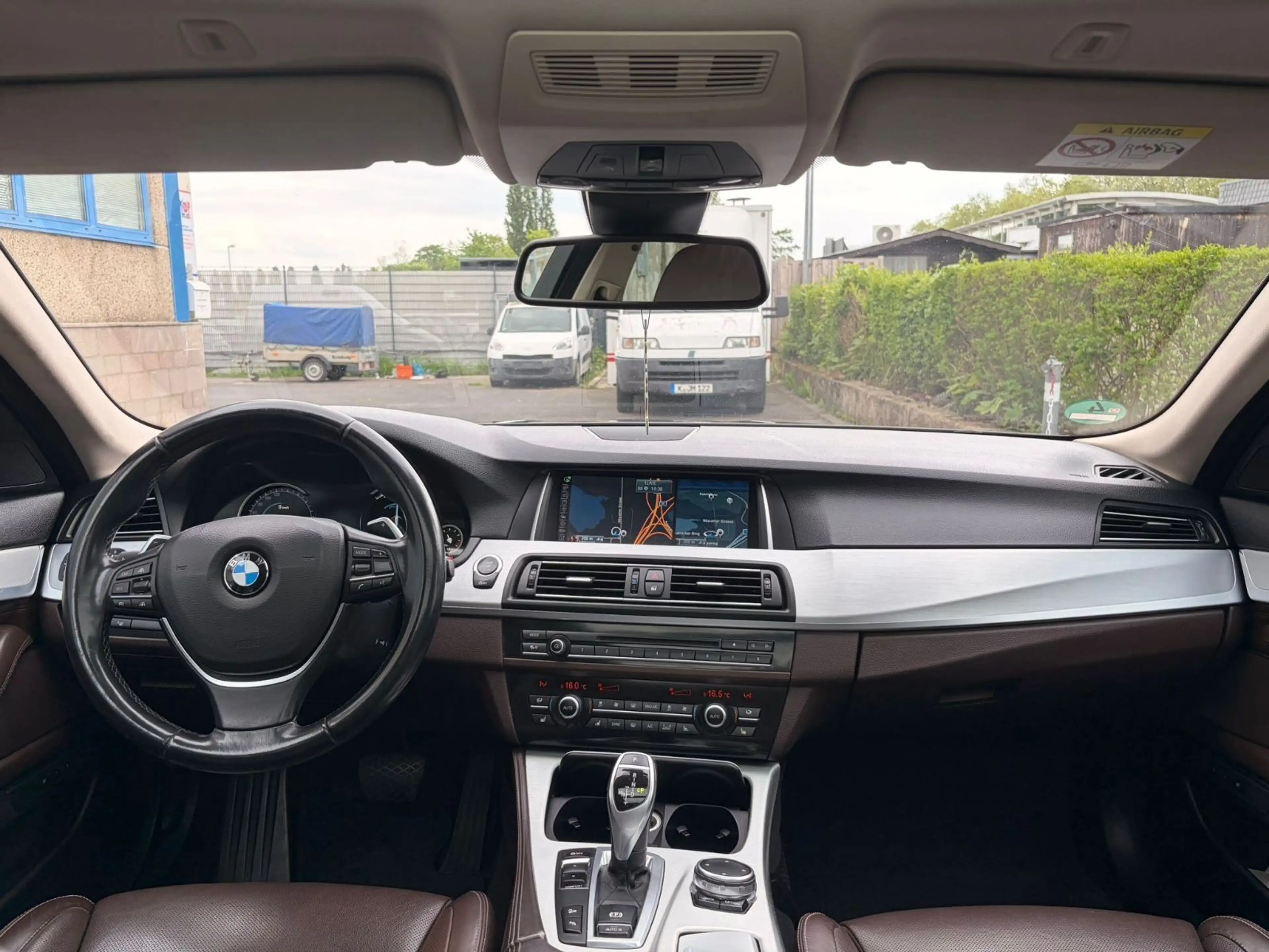 BMW 530 d xDrive Touring  Automatik / Navi/Pano/EU6 — photo 17