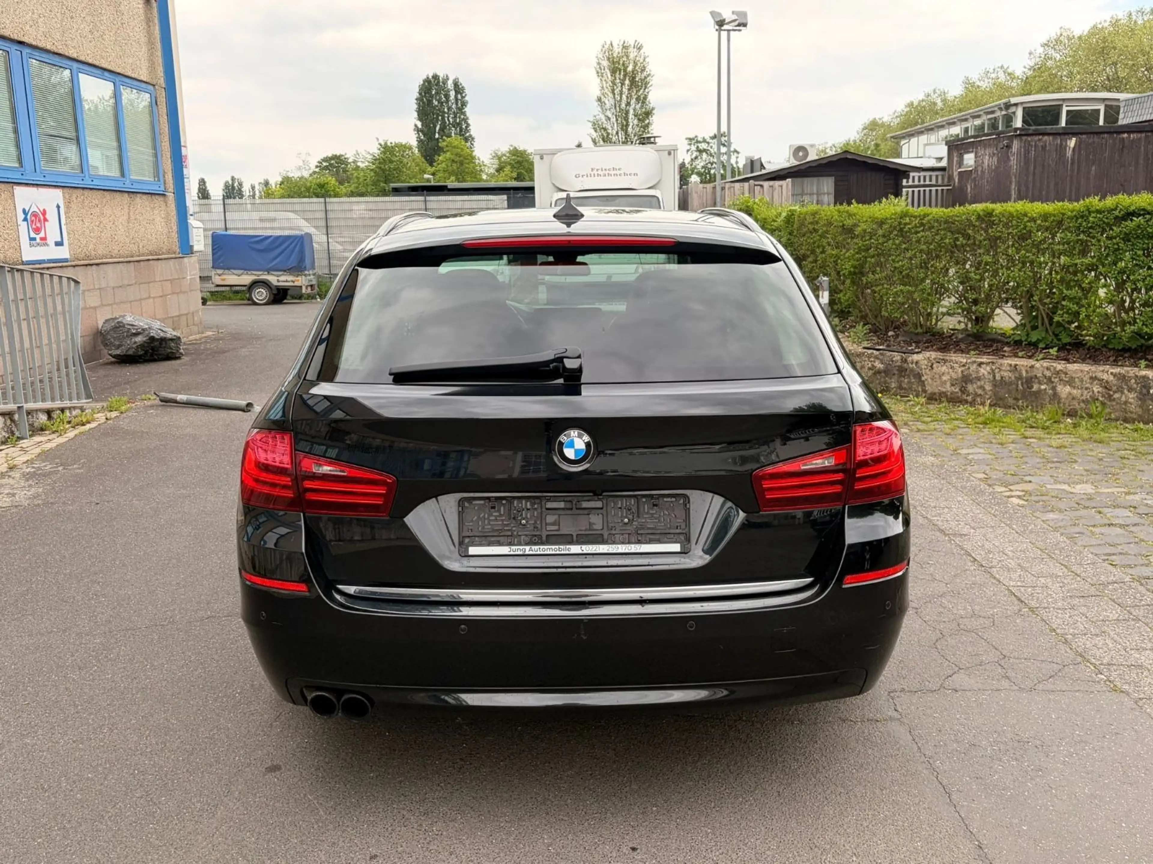 BMW 530 d xDrive Touring  Automatik / Navi/Pano/EU6 — photo 7