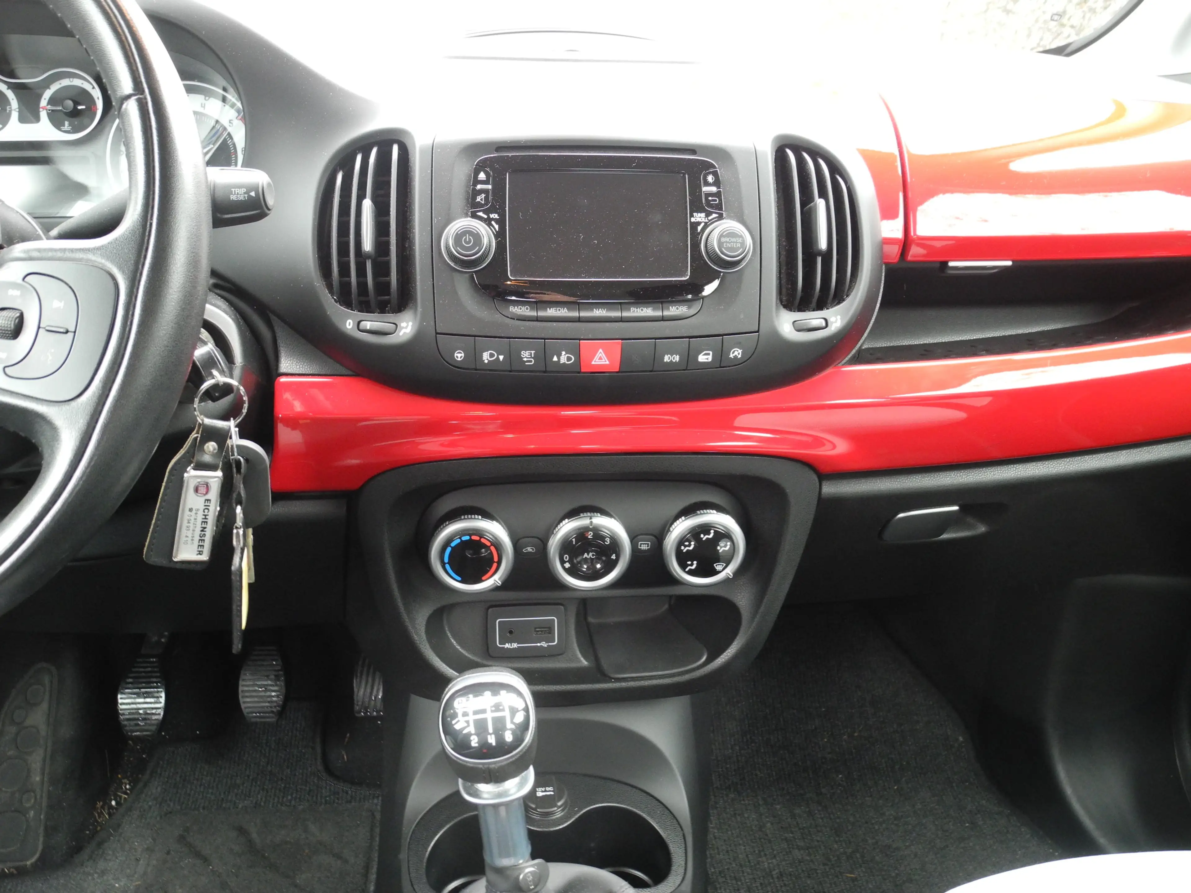 Fiat 500L 500L Diesel Living 1.6 Multijet Start — photo 13