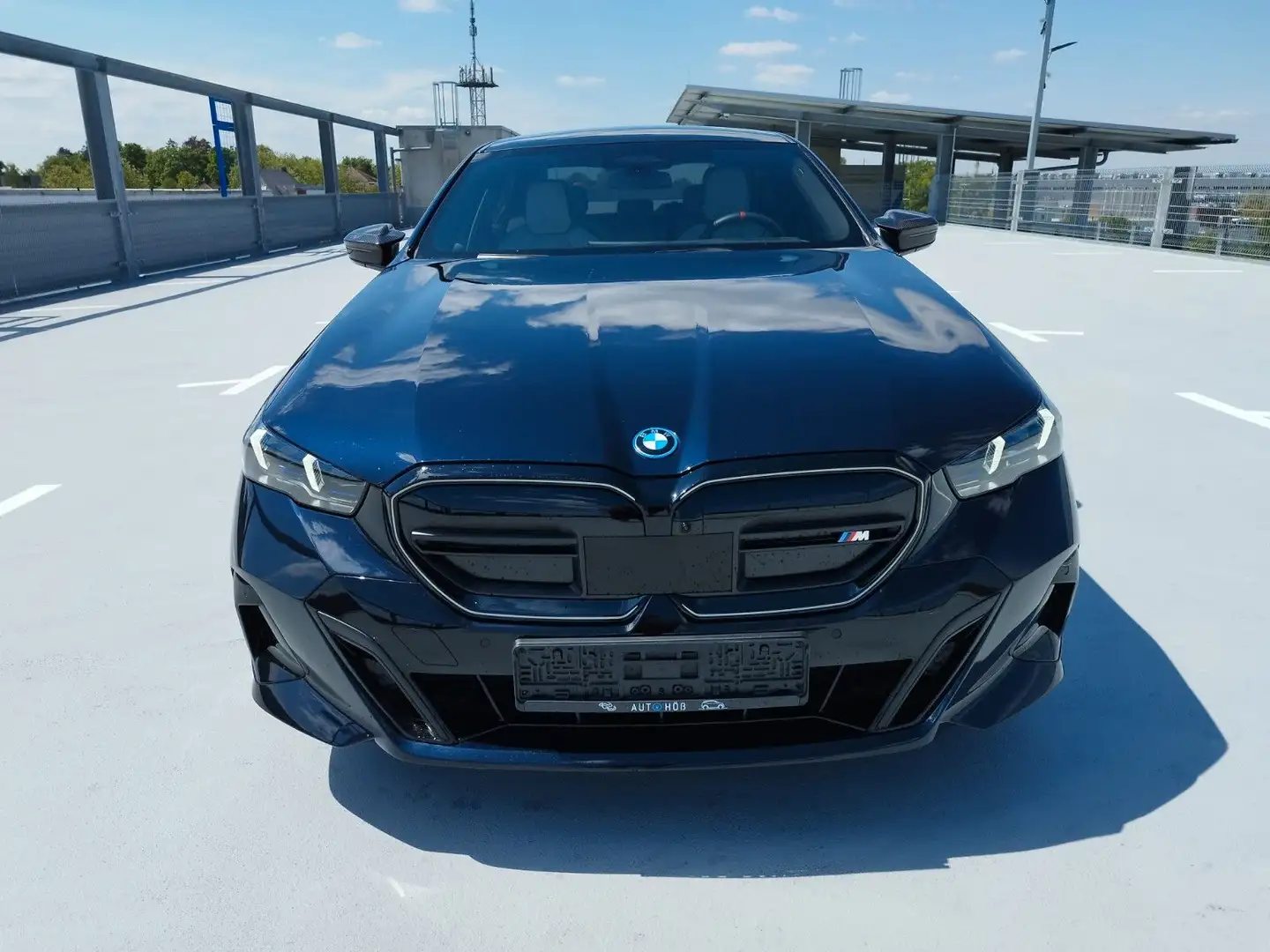 BMW i5 M60 xDrive MFahrwProf/B&W/360°/Carbon/NP123´ Zwart - 2
