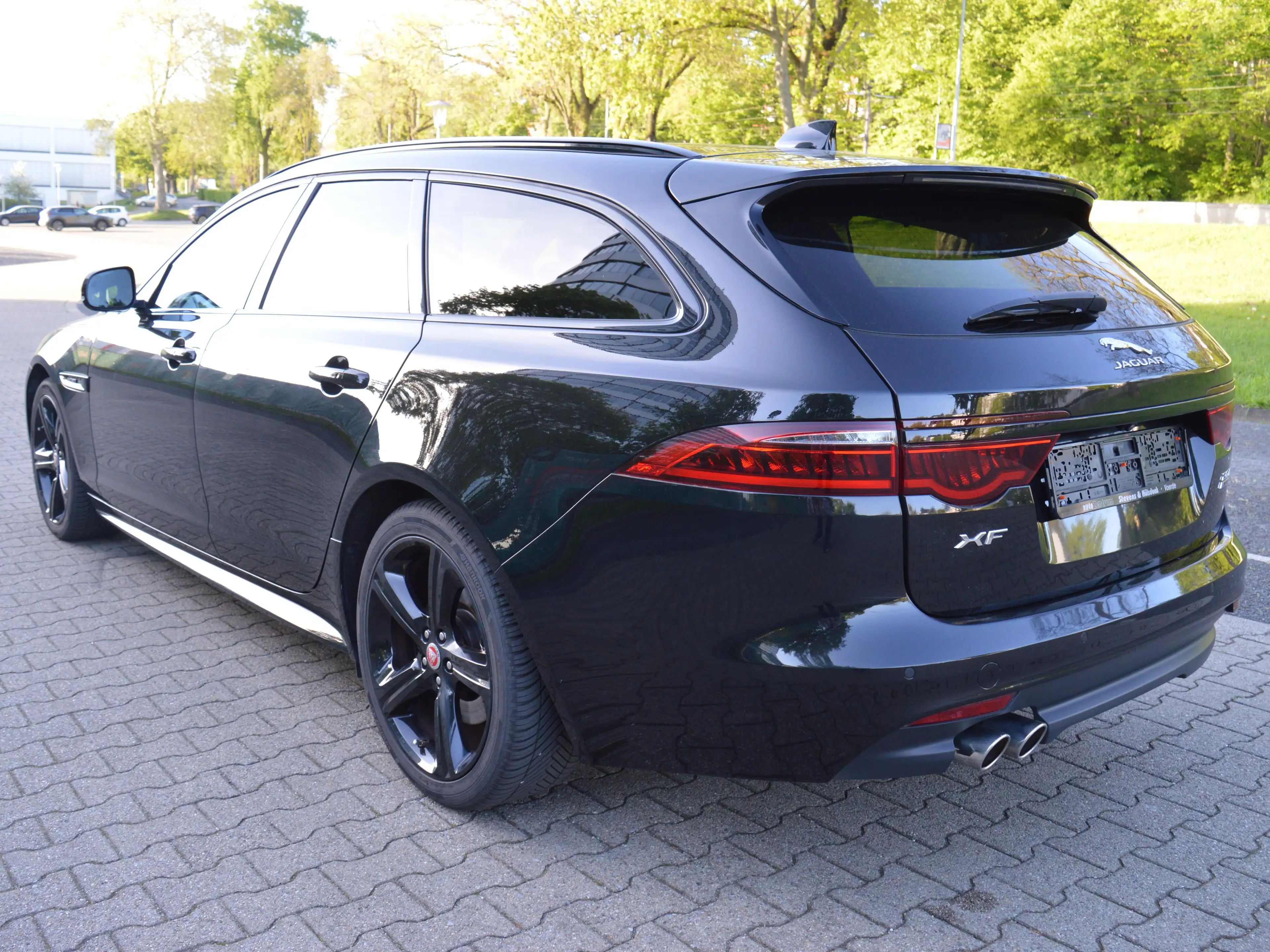 Jaguar XF Chequered Flag AWD*Panoramadach*Leder*Navi* — photo 7