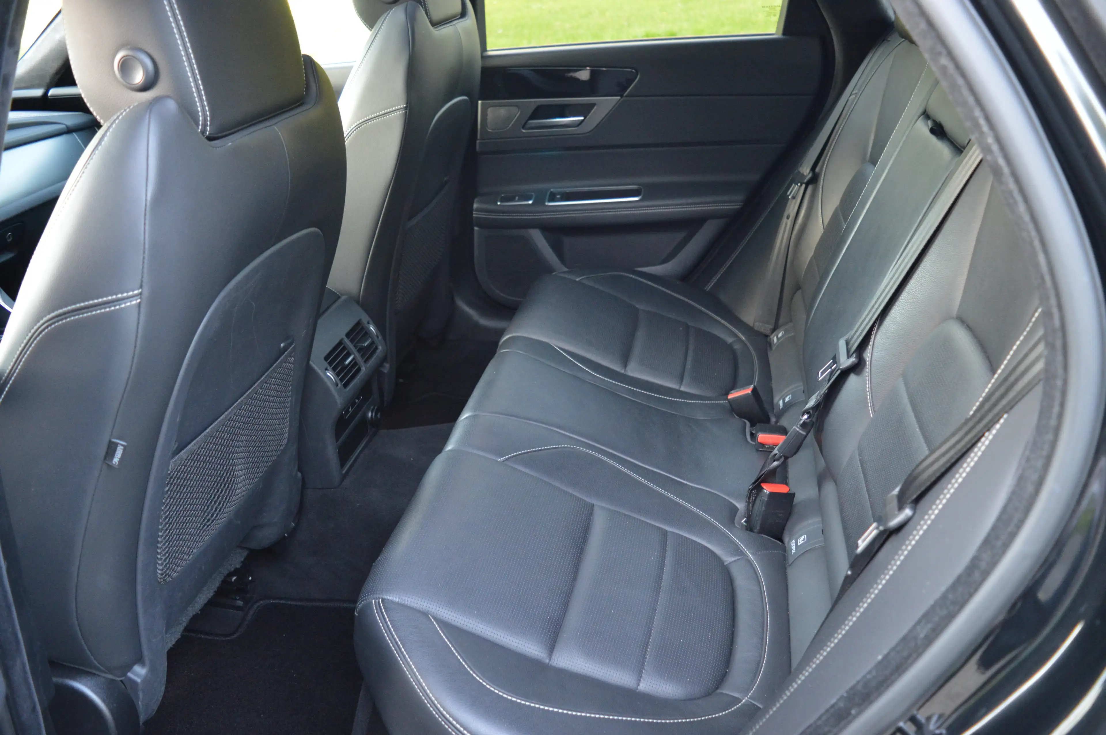 Jaguar XF Chequered Flag AWD*Panoramadach*Leder*Navi* — photo 11