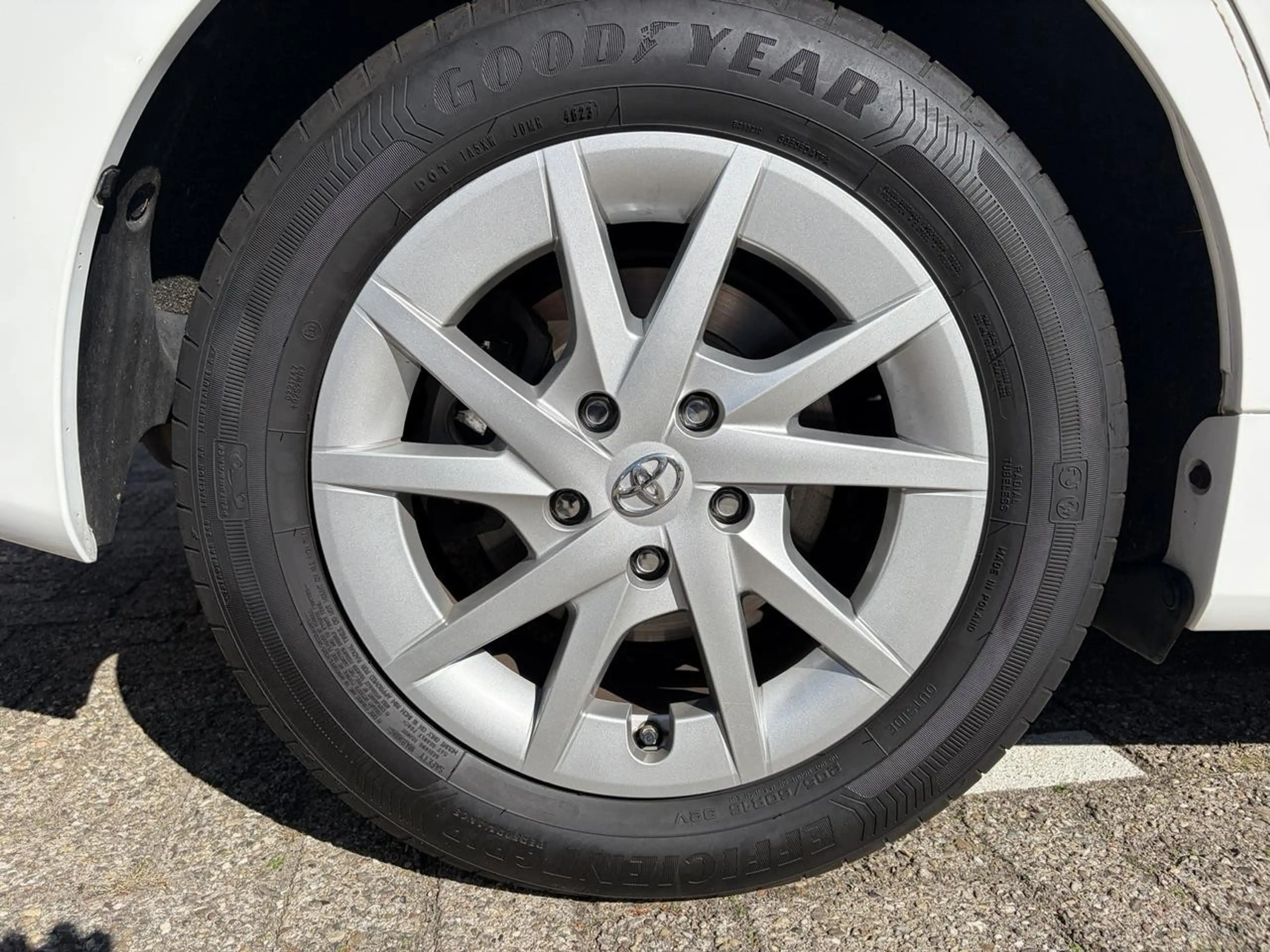 Toyota Prius+ PRIUS WAGON 1.8 Hybrid Aspiration 7-zits + 12 MND — photo 2