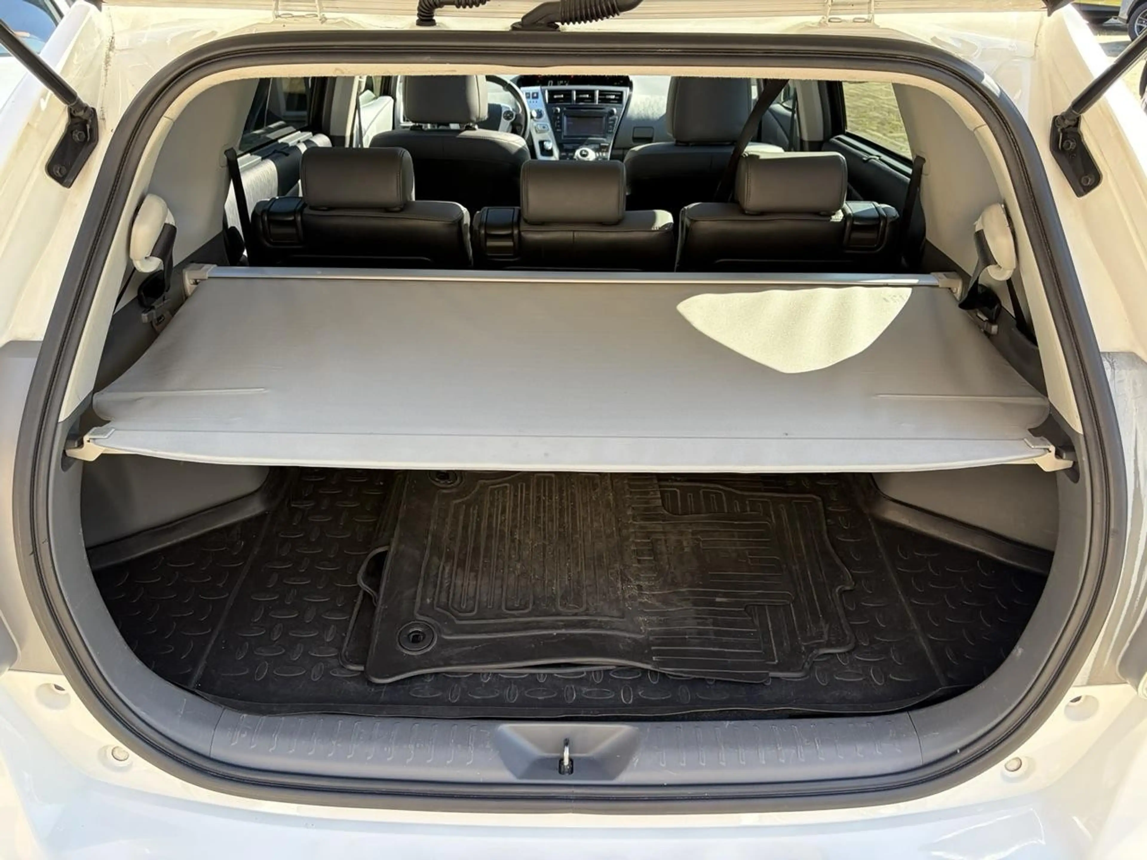 Toyota Prius+ PRIUS WAGON 1.8 Hybrid Aspiration 7-zits + 12 MND — photo 8