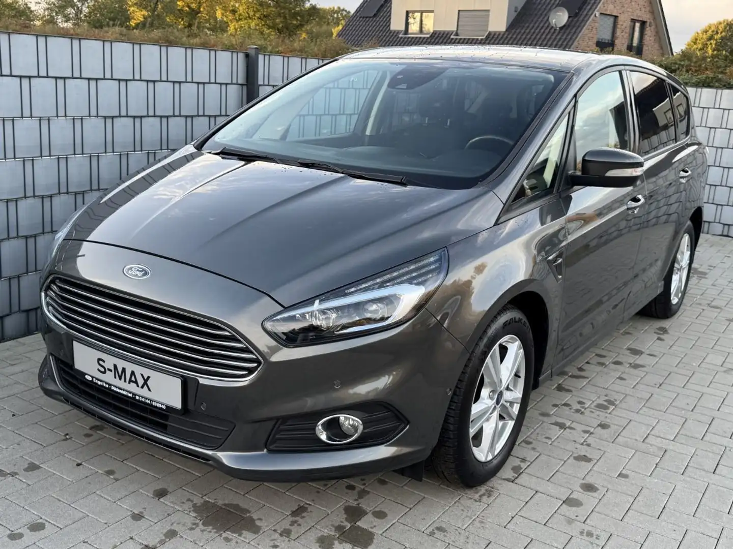 Ford S-Max S-MAX Business * TOP-Zustand * 1.Hand * Grau - 2