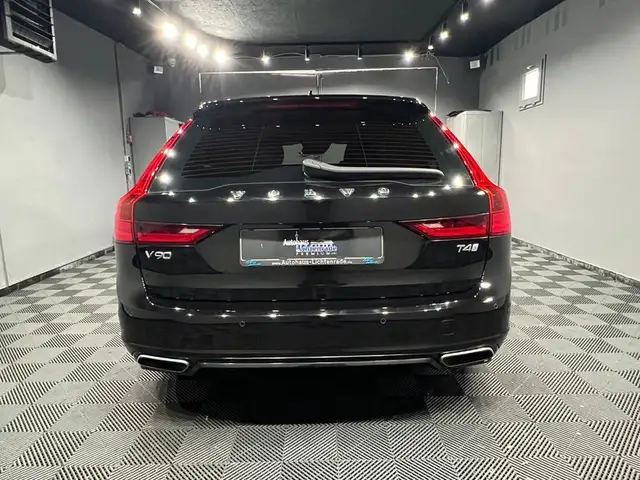 Volvo V90 view 7