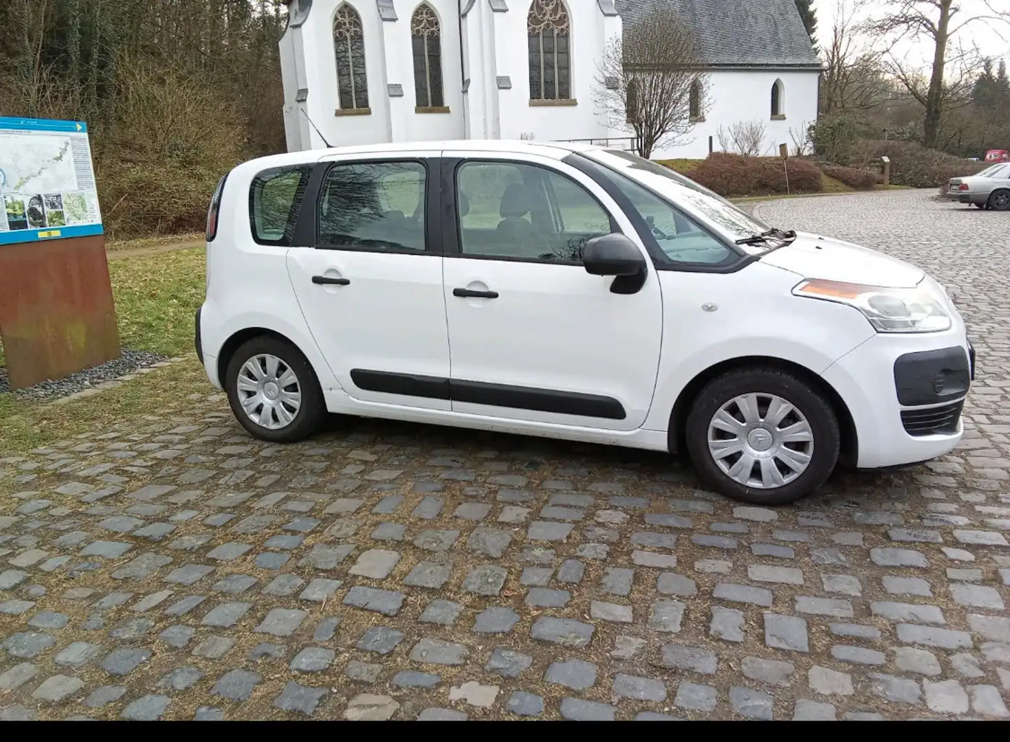 Citroen C3 Picasso TÜv bis 2027 Weiß - 1