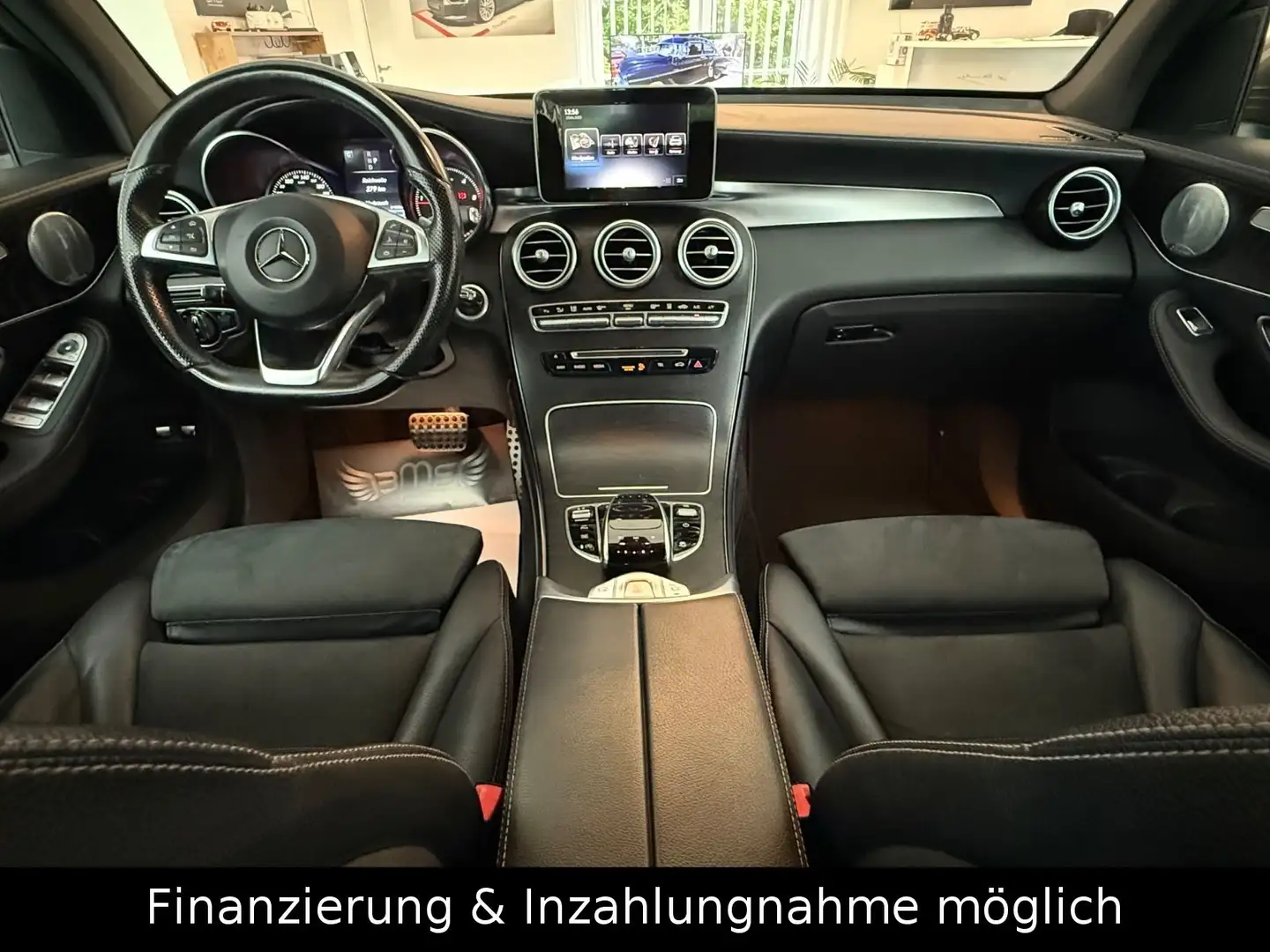 Mercedes-Benz GLC 250 d 4Matic AMG Garantie bis 07.2026 Grau - 2