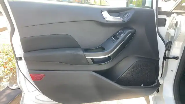 Ford Fiesta view 7