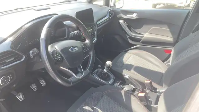 Ford Fiesta view 8