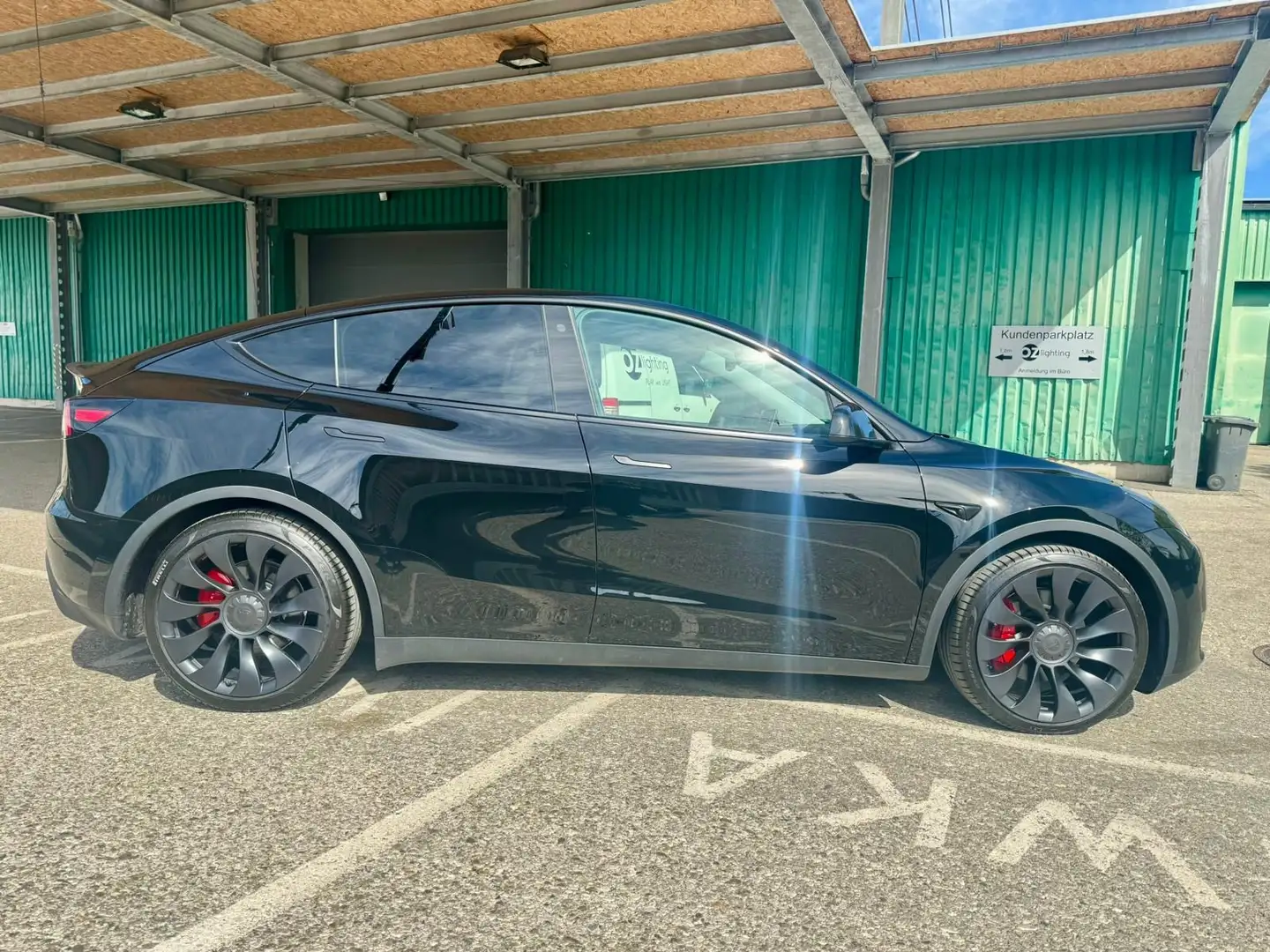 Tesla Model Y Model Y AWD 79kWh Performance Performance Schwarz - 2