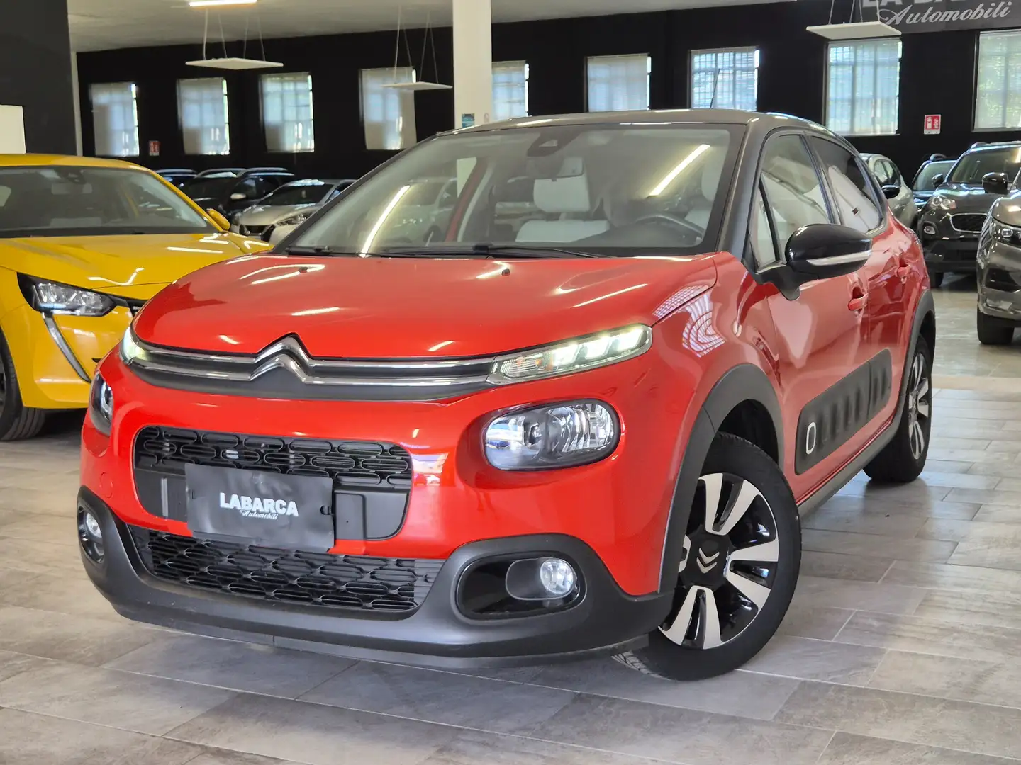 Citroen C3 C3 Aircross 1.2 puretech Shine 82cv Rosso - 1