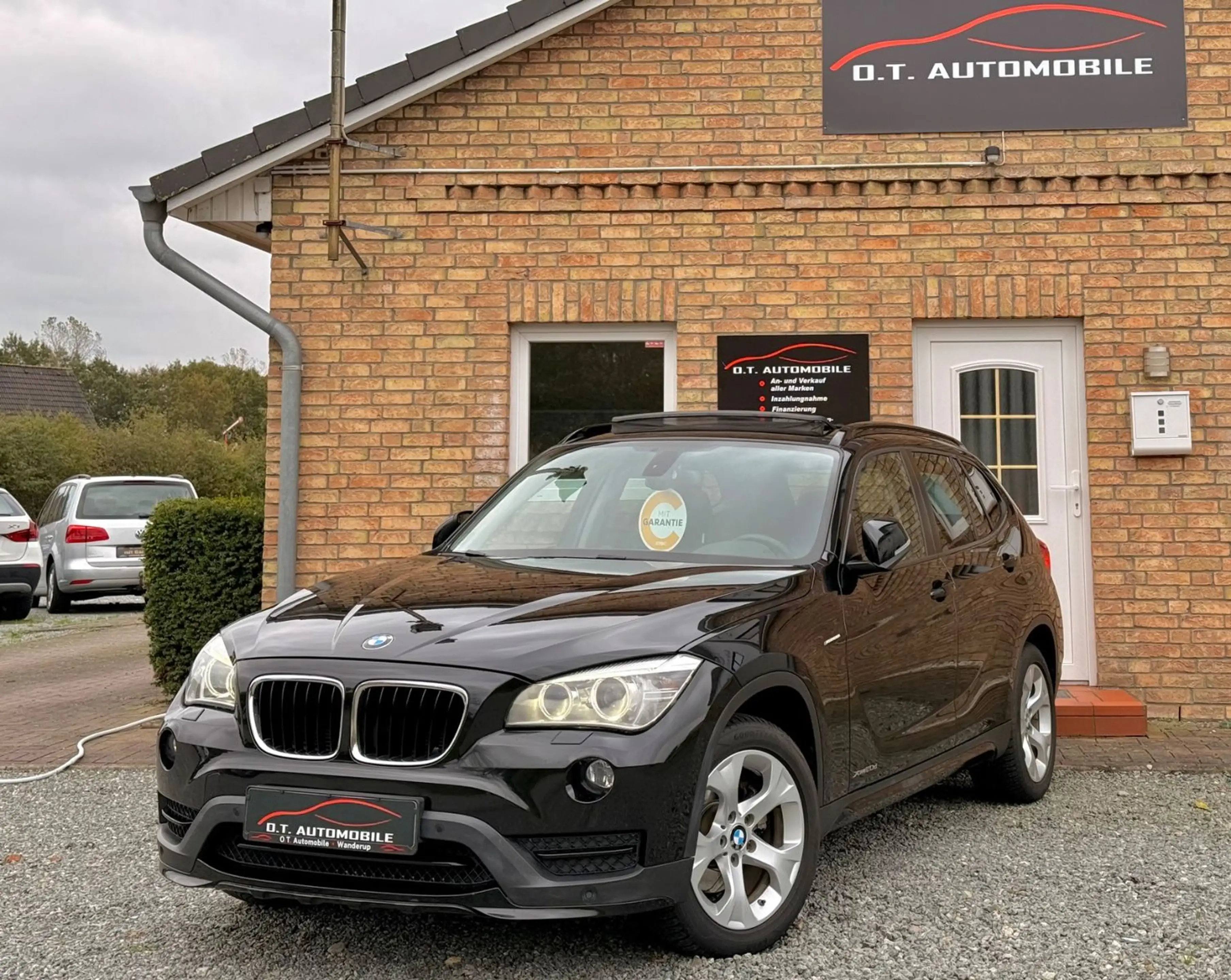 BMW X1 xDrive 20d Sportpaket |AHK|Kamera|Navi|LED