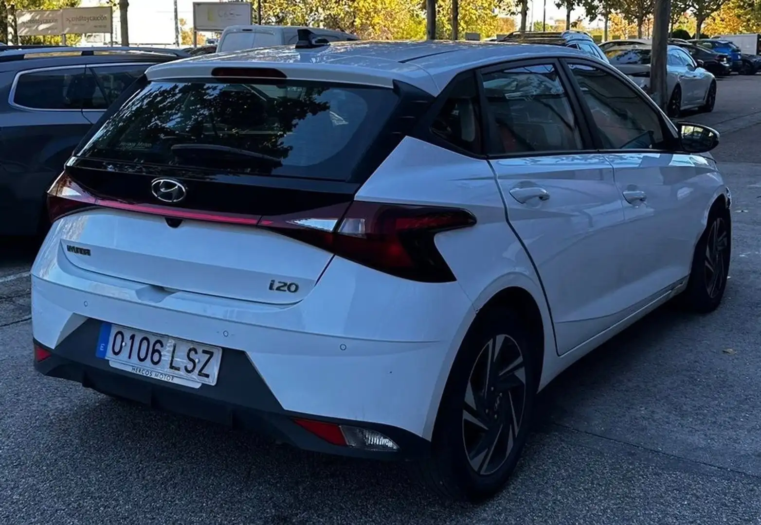 Hyundai i20 1.2 MPI SLX Blanc - 1