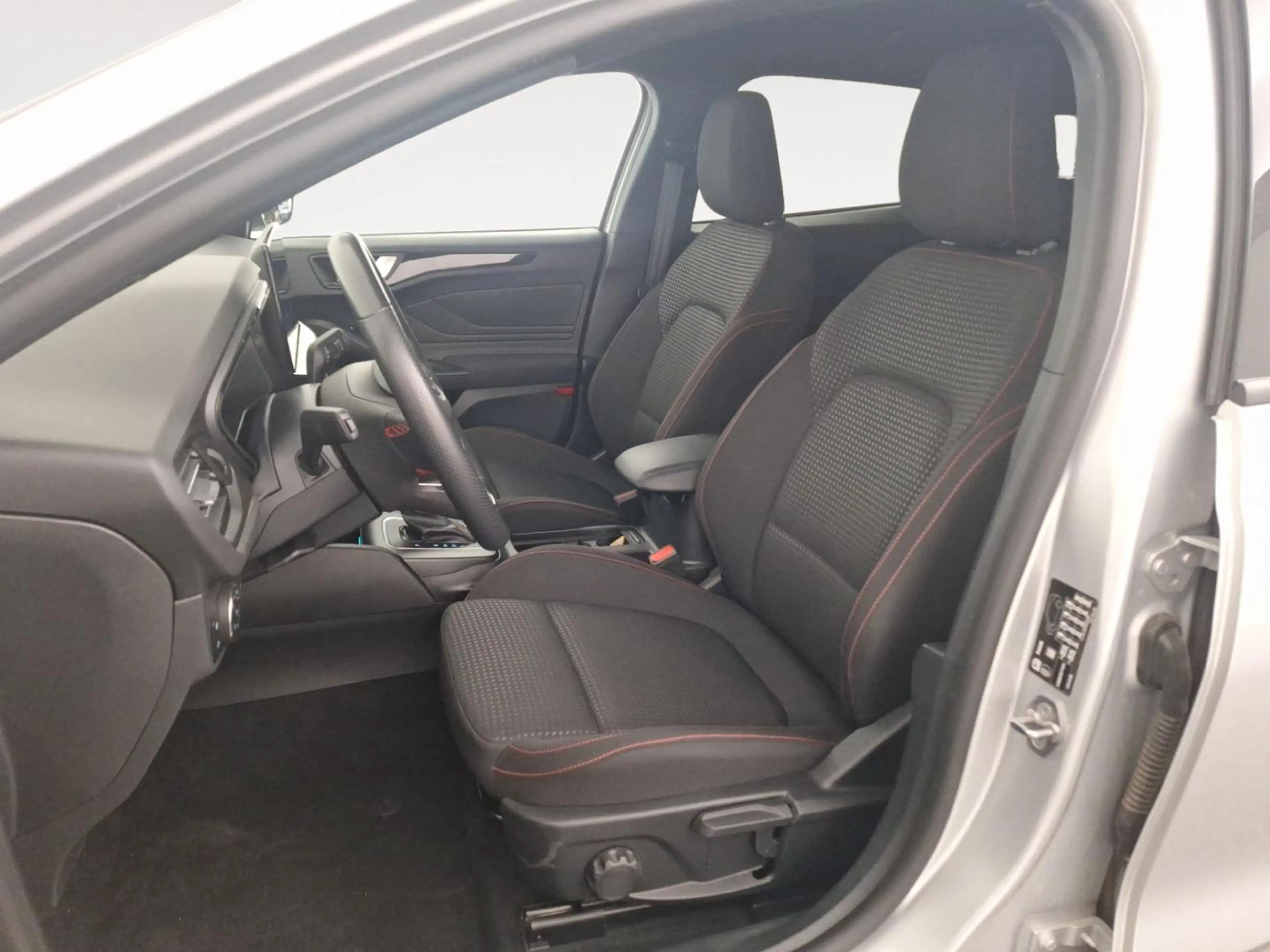 Ford Focus ST-LINE BREAK AUTOMAAT *CARPLAY*CAMERA+SENSOREN*ZE — photo 8