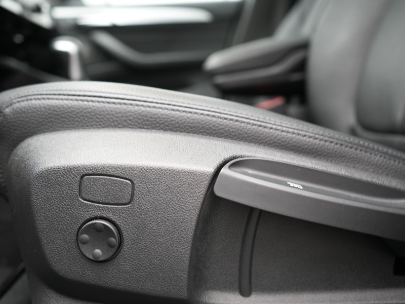 BMW X1 xDrive25e Advantage PHEV 221pk Dealer O.H. | Trekh — photo 32