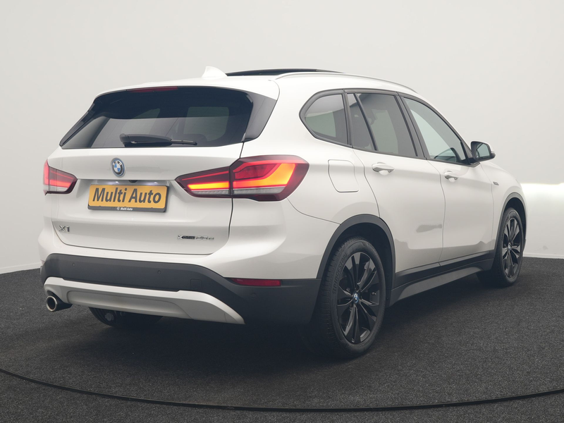 BMW X1 xDrive25e Advantage PHEV 221pk Dealer O.H. | Trekh — photo 3