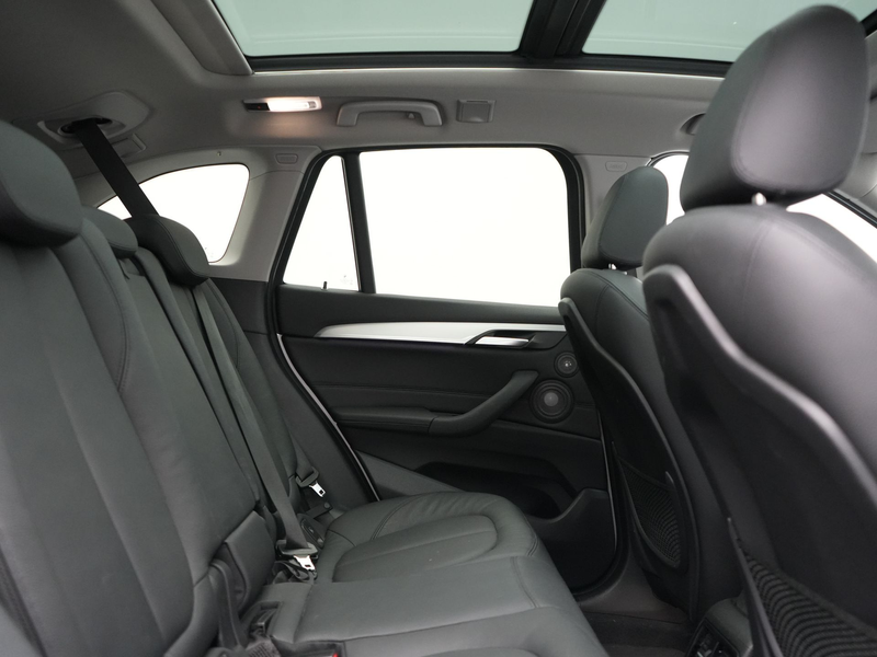 BMW X1 xDrive25e Advantage PHEV 221pk Dealer O.H. | Trekh — photo 6