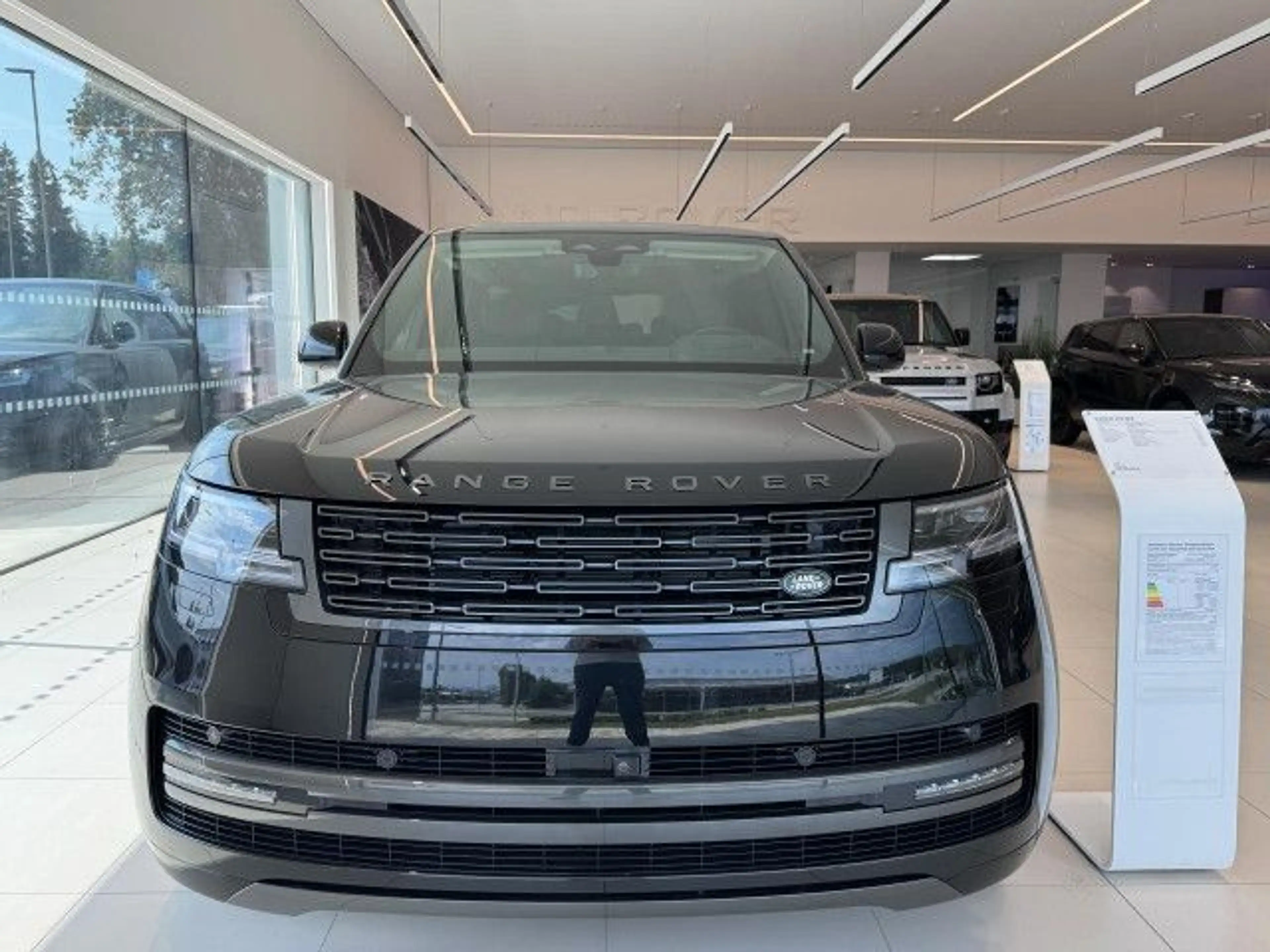 Land Rover Range Rover P550e Hybrid Autobio Kühlbox AHK 22" — photo 8