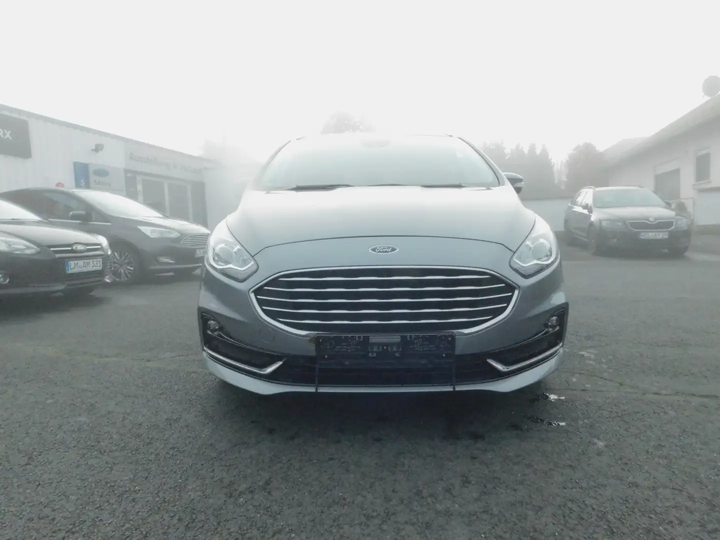 Ford S-Max Titanium Silber - 2