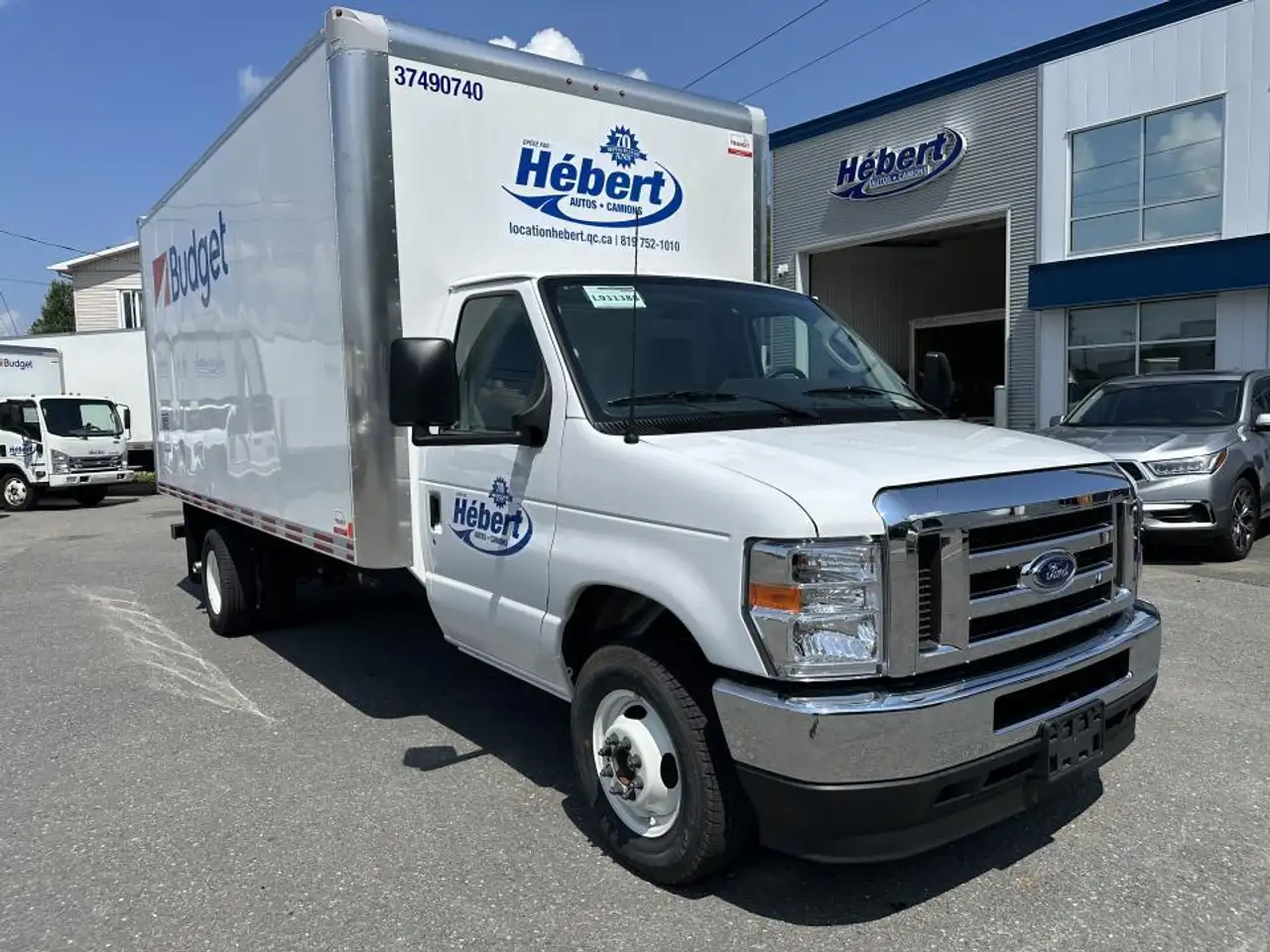2024 Ford E-450