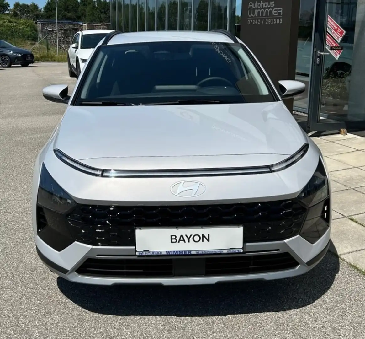 Hyundai BAYON GO Plus 1.0 T-GDI y5bu2 Grau - 2