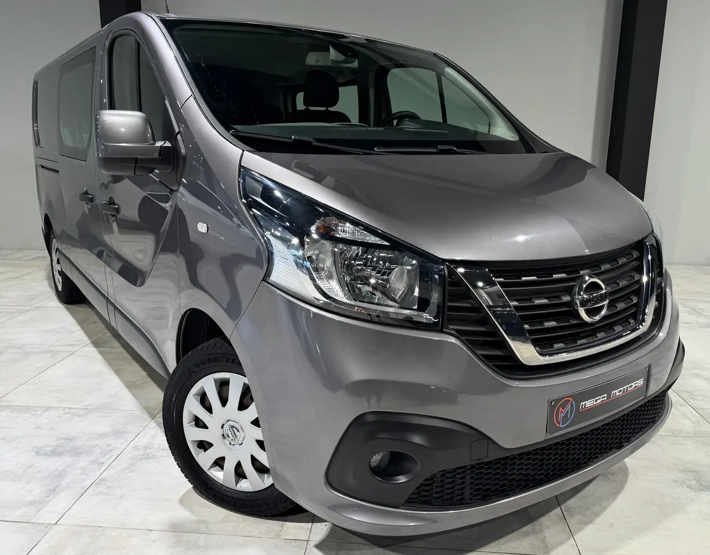 Opel Vivaro 1.6dCi 125CV DOUBLE CABiNE" 6PL" LONG CHASSiS" ++ Grijs - 1