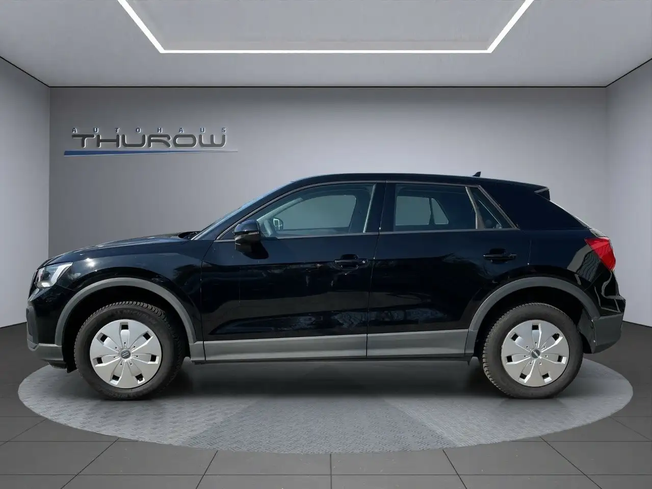 Audi Q2 30 TFSI Climatronic SH LM LED 2