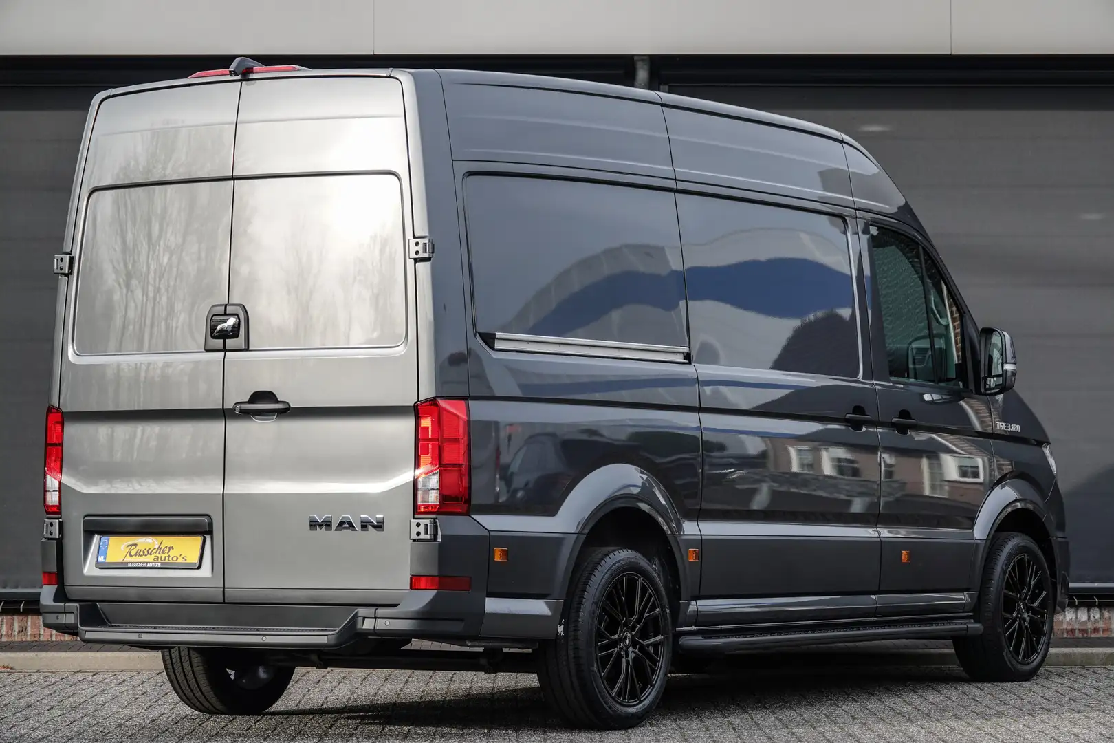 MAN TGE 35 | 177Pk | 3.180 | L3H3 | 2x schuifdeur | 12,9'' Gris - 2