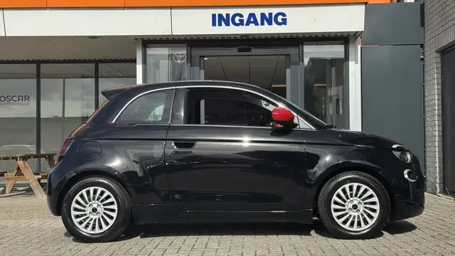 Fiat 500 view 3