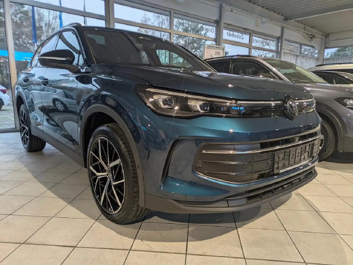 Volkswagen Tiguan Tiguan 2.0 TDI 4Motion GOAL *Plus,AHK,Head* Blau - 2