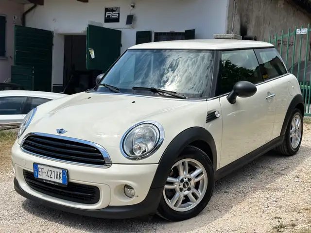 MINI 1.6 16V One (55kW)