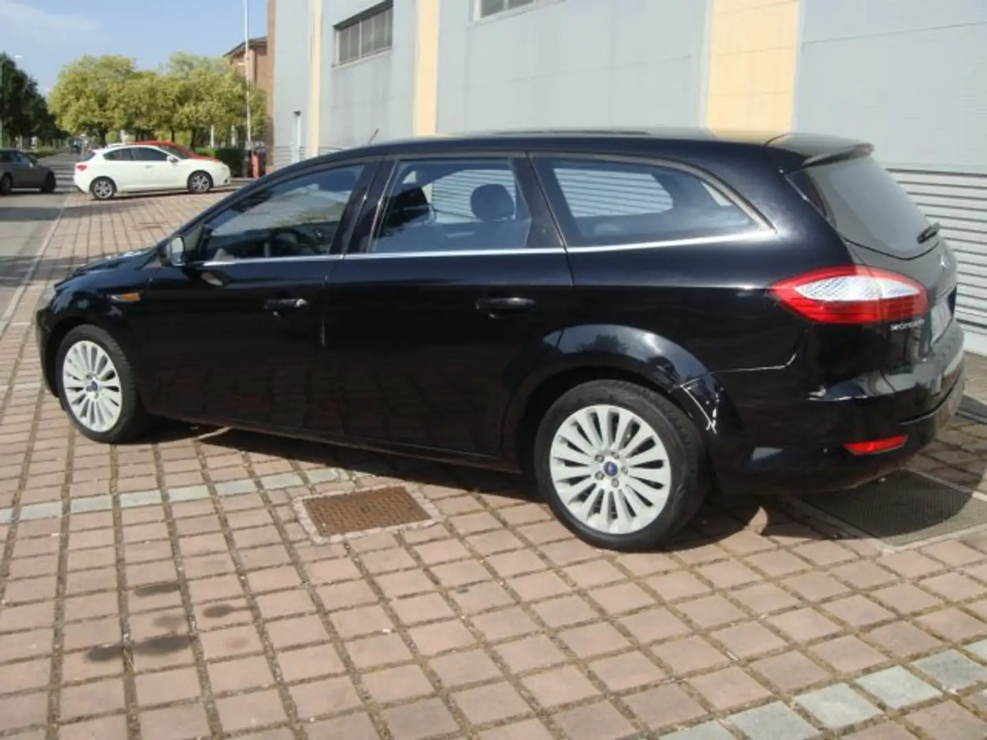 Ford Mondeo 2.0 TDCi SW DPF !!TITANIUM !! Negro - 2