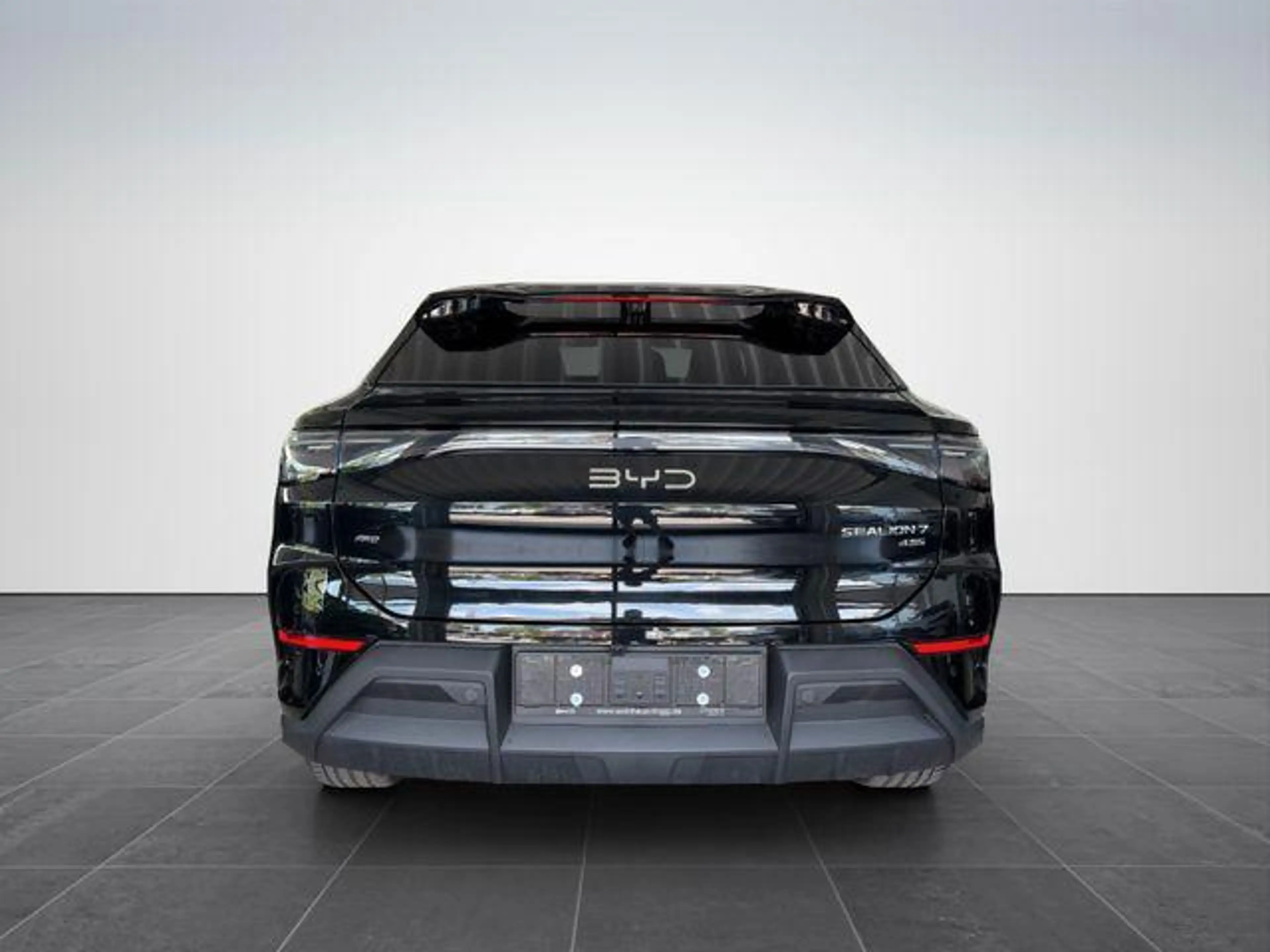 BYD Sealion 7 Design AWD /360°/HUD/SHZ/PANO-DA/ 390 kW (530 P... — photo 4