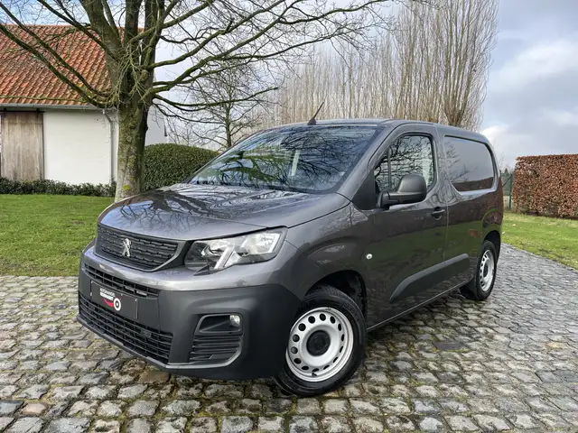 Peugeot Partner 1.5 BlueHDi L1/1eig/45000km/3zit/trekhaak/nav/