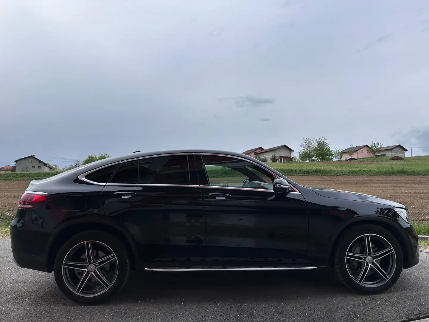 Mercedes-Benz GLC 220 GLC 220 d Coupé 4MATIC Aut. Schwarz - 1