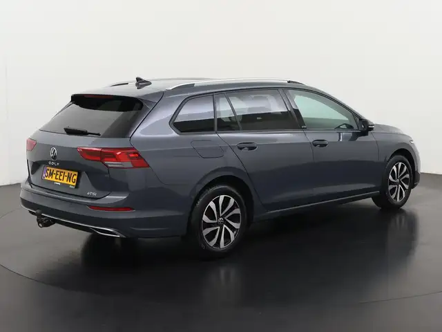 Volkswagen Golf view 5