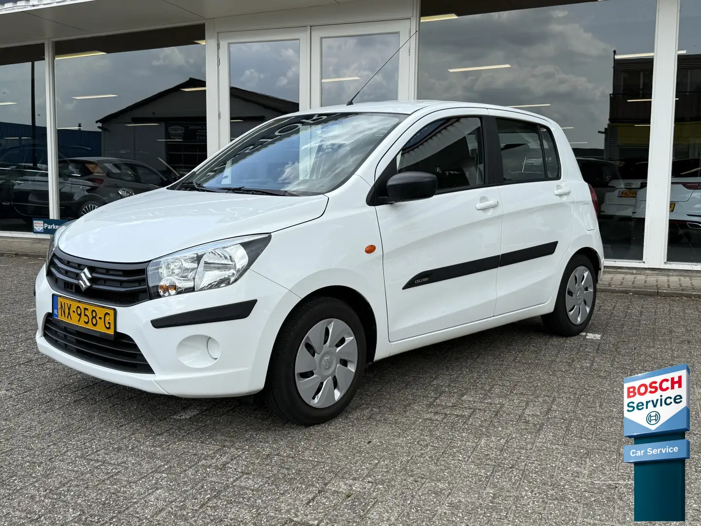 Suzuki Celerio 1.0 Comfort | Airco | Bluetooth | Parkeersensoren Weiß - 1