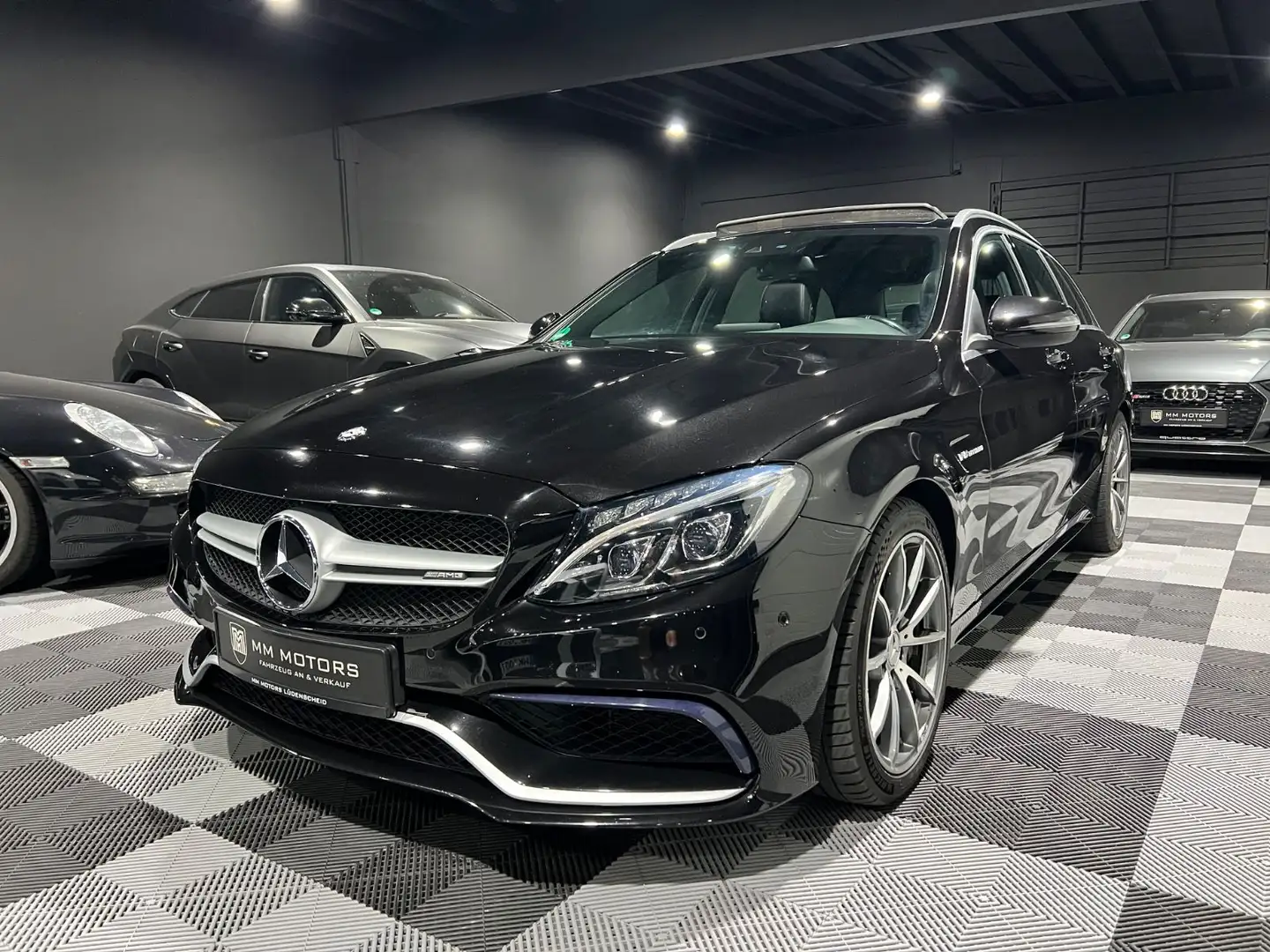 Mercedes-Benz C 63 AMG T *Panoramadach*PerformanceAGA*ILS Schwarz - 1