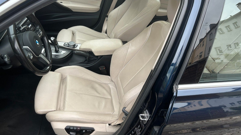 BMW 335 d x-Drive Touring /Panoramadach/Leder/Autom. — photo 2
