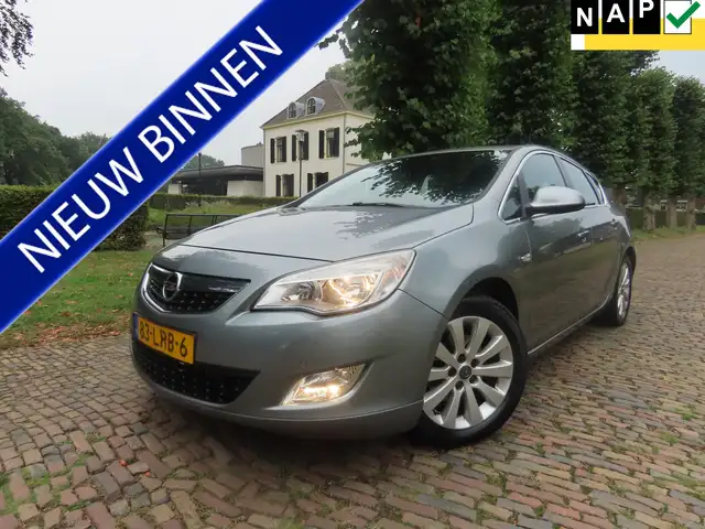 2010 Opel Astra in Grey for sale