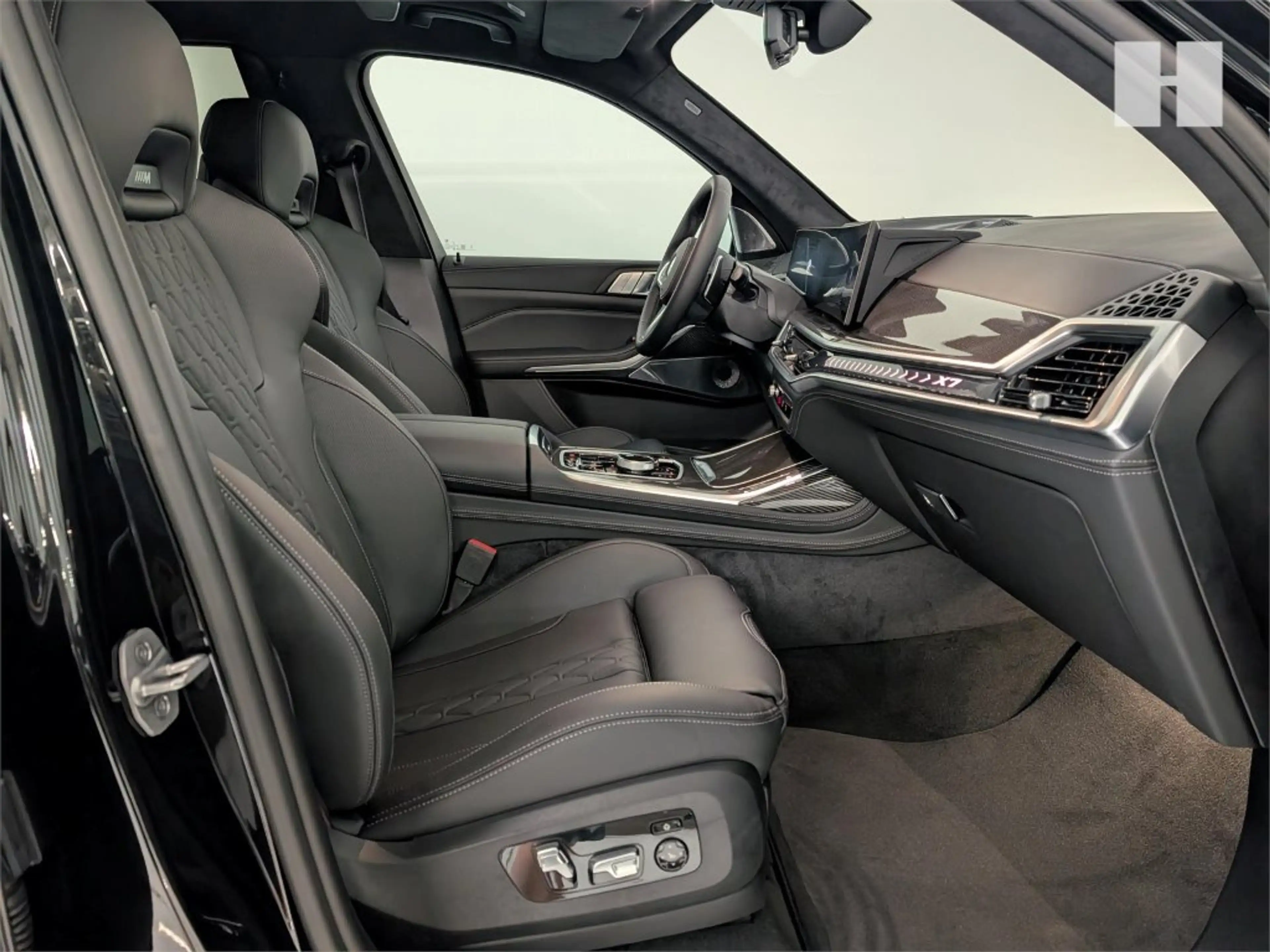BMW X7 xDrive40d — photo 9