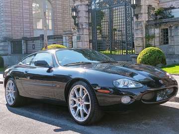 XKR Coupe 4.0 100 Limited Edition