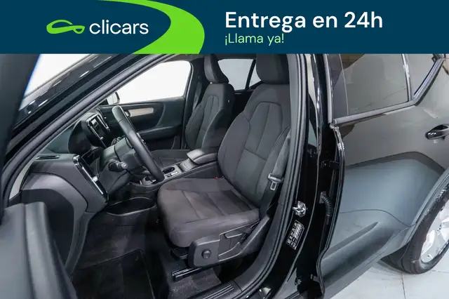 Volvo XC40 view 14