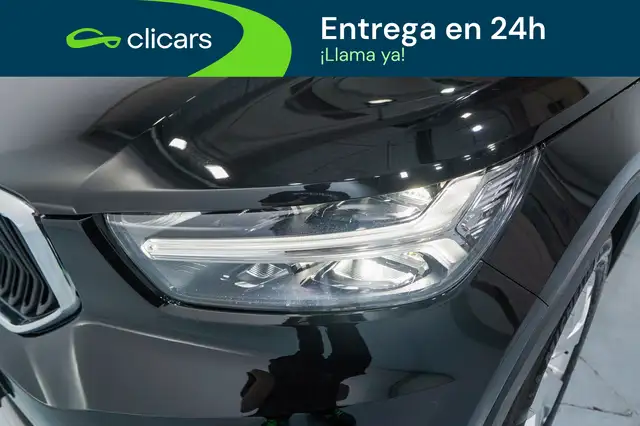 Volvo XC40 view 10