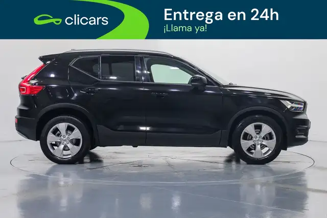 Volvo XC40 view 7
