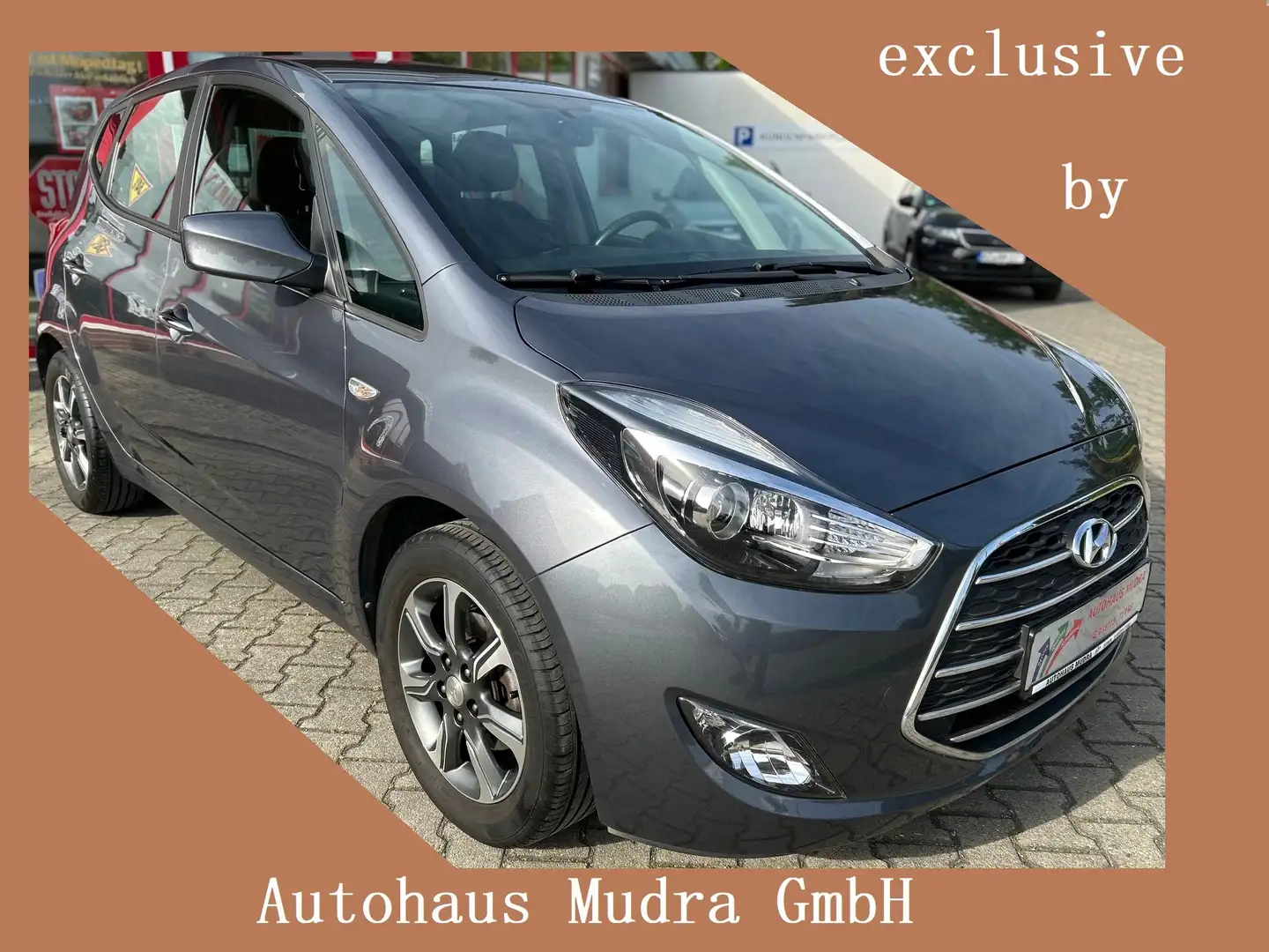 Hyundai iX20 1.4 blue Trend Grijs - 1