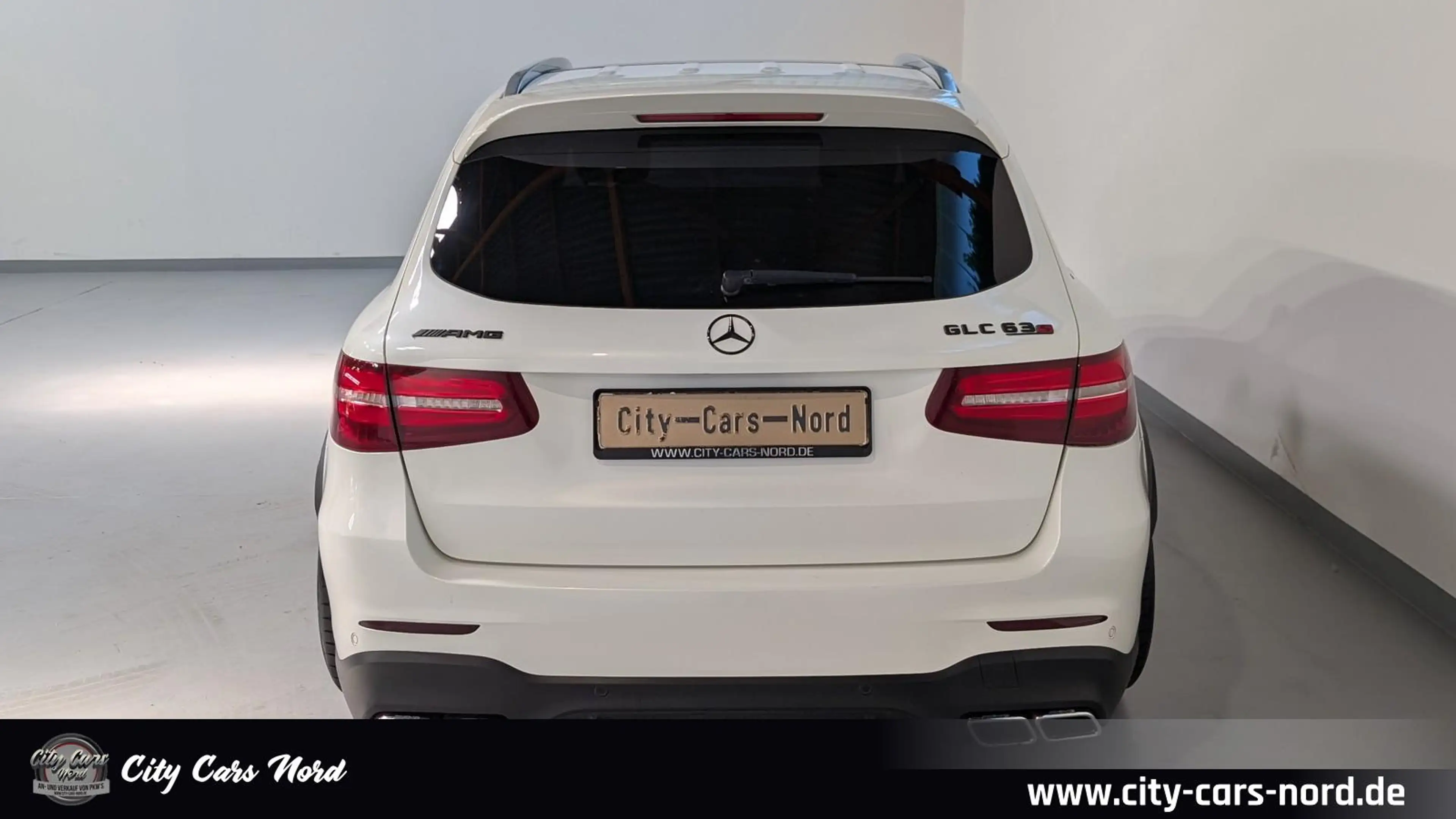 Mercedes-Benz GLC 63 AMG S 4 MATIC PANO+AHK+BURMESTER+DTR+ — photo 5